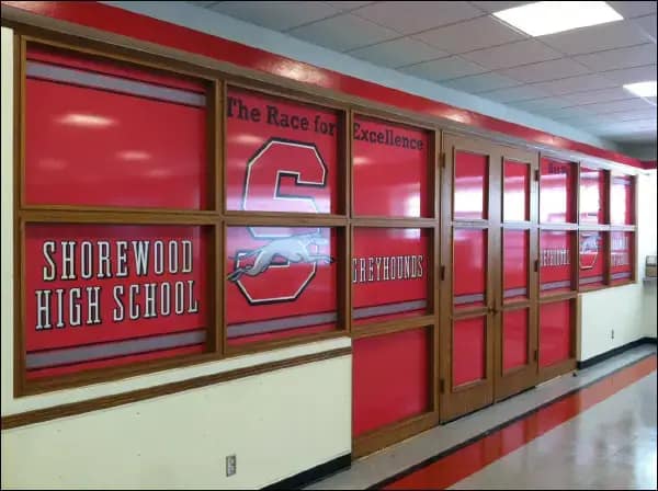 Signs You Need Custom Graphics, Banners, or Decals