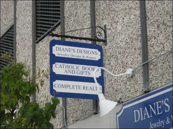 Bracket Signs1