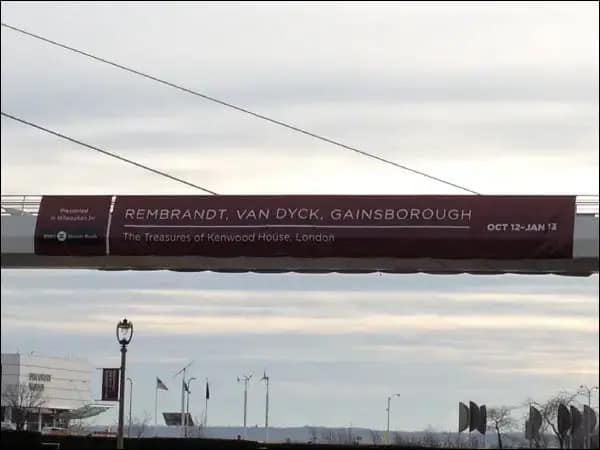 Custom Vinyl Graphics, Banners, & Large Format Printing