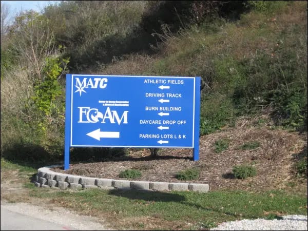 Directional Sign9