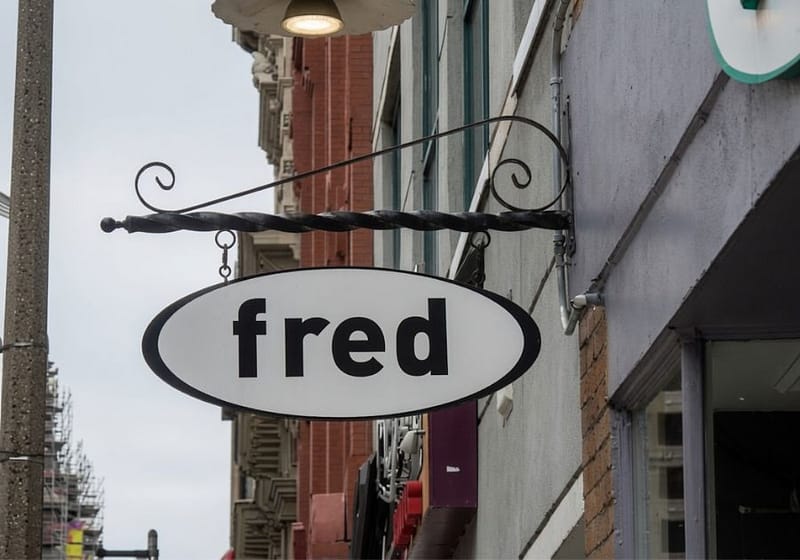 Why Oak Creek Businesses Choose Milwaukee Signs