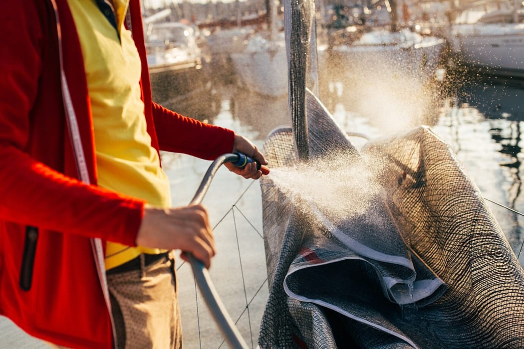 CLEANING OF SHIP HOLD