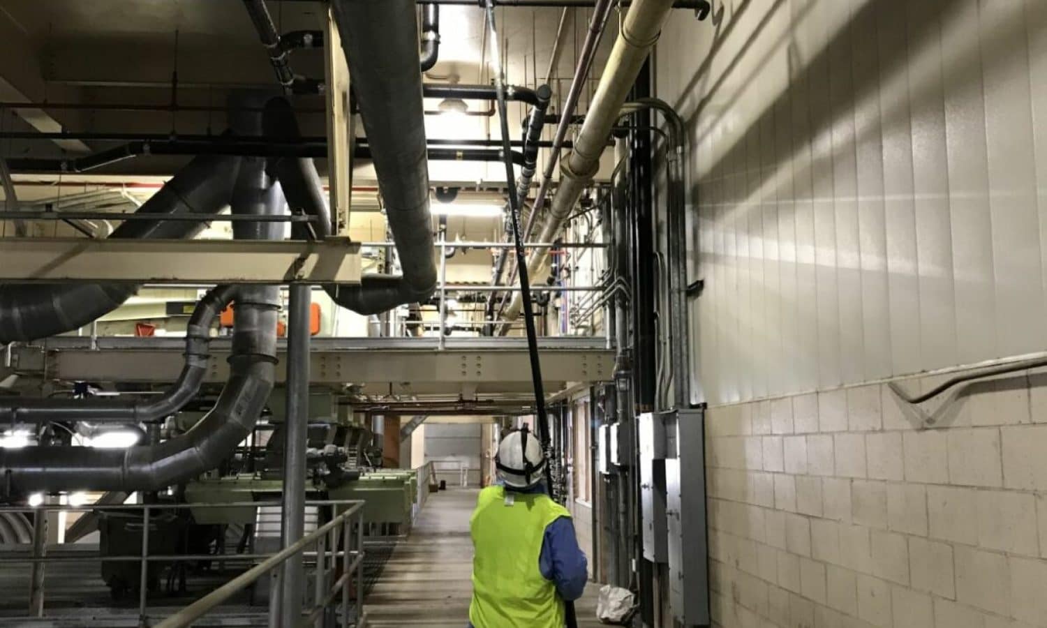 Combustible-dust-cleaning